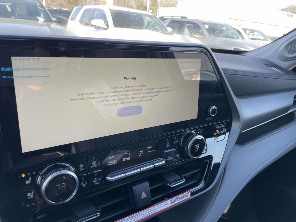 New 2026 Toyota Highlander Limited image 39