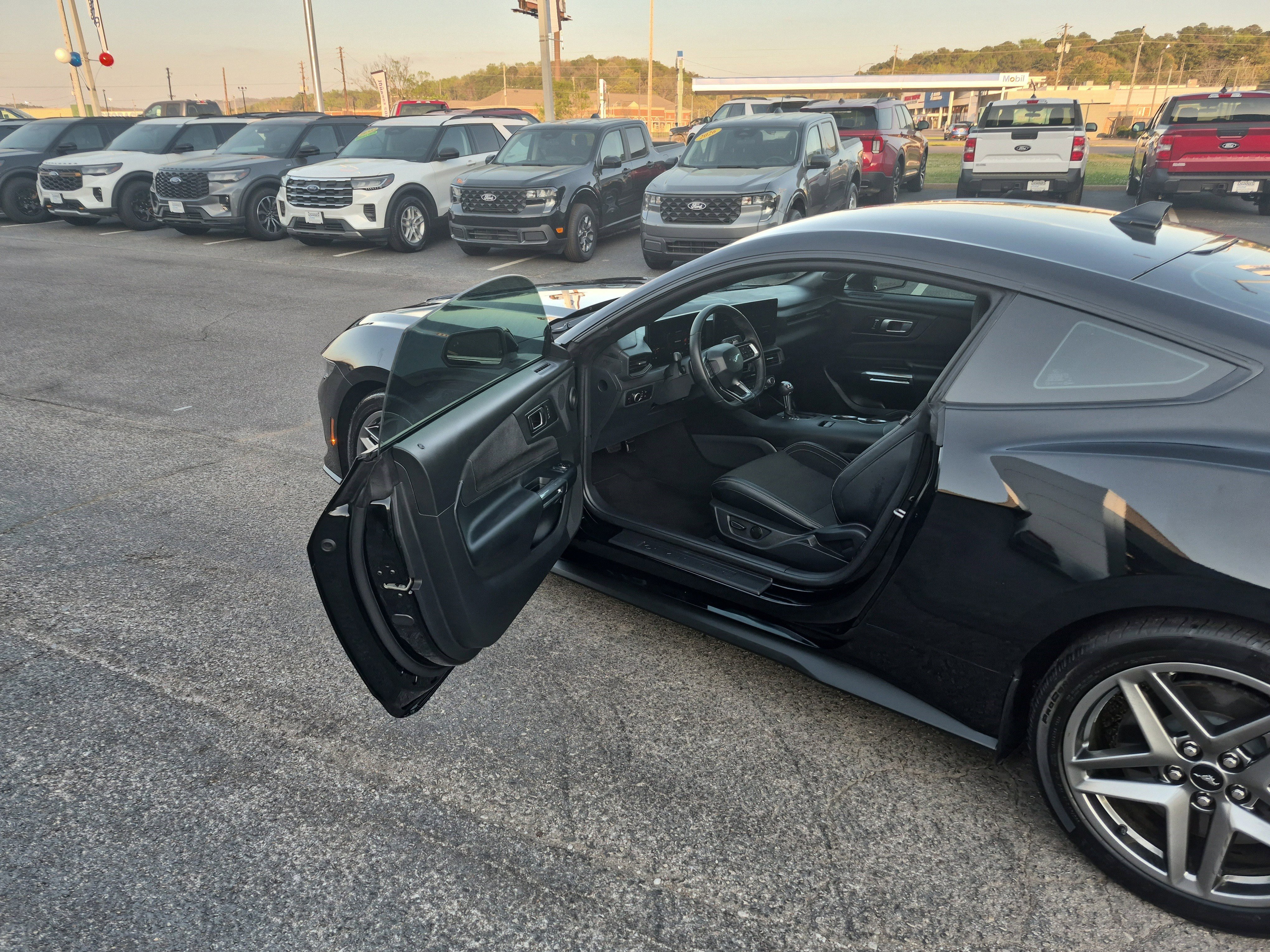 Used 2025 Ford Mustang GT RWD image 11