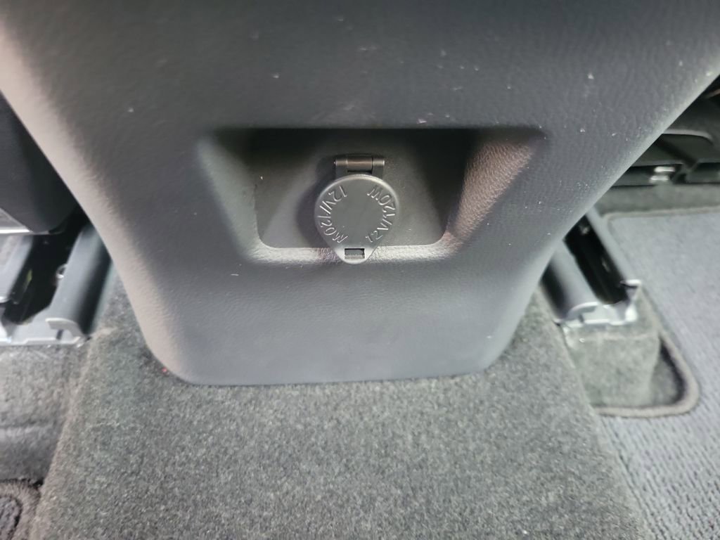 Used 2023 Toyota RAV4 LE FWD image 28