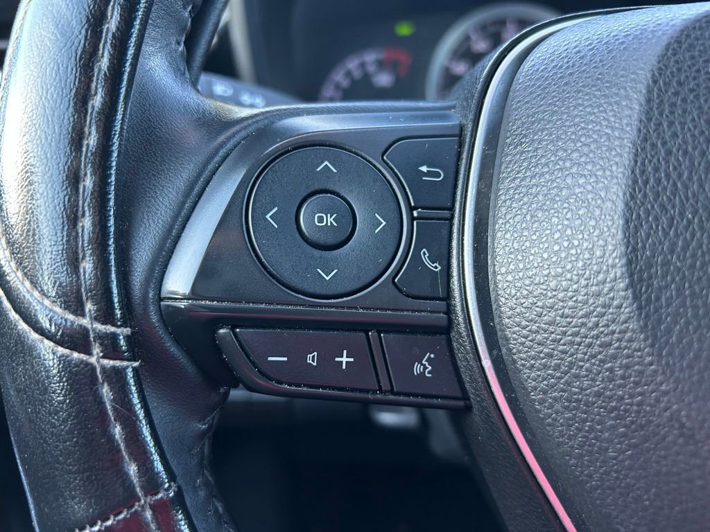 Used 2022 Toyota Corolla SE w/ SE Premium Package FWD image 19