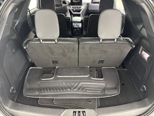 Used 2025 Ford Explorer ST image 19