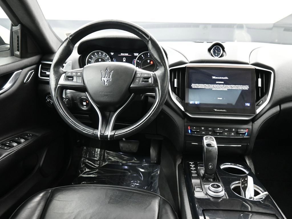 Used 2022 Maserati Ghibli Modena image 21
