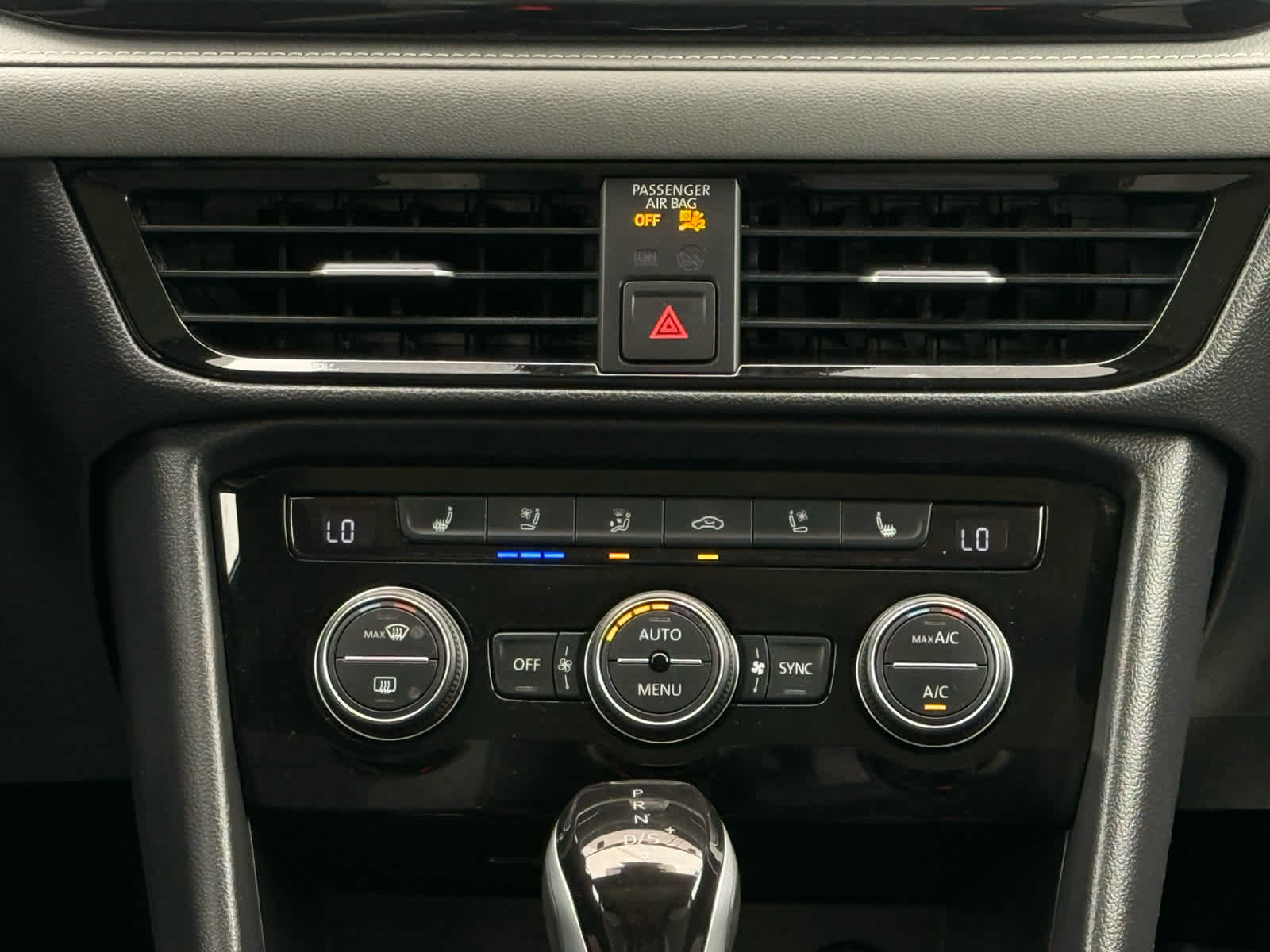 Certified 2024 Volkswagen Taos SEL AWD/4WD image 25
