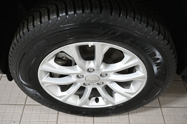 Used 2022 Jeep Cherokee Latitude Lux image 17