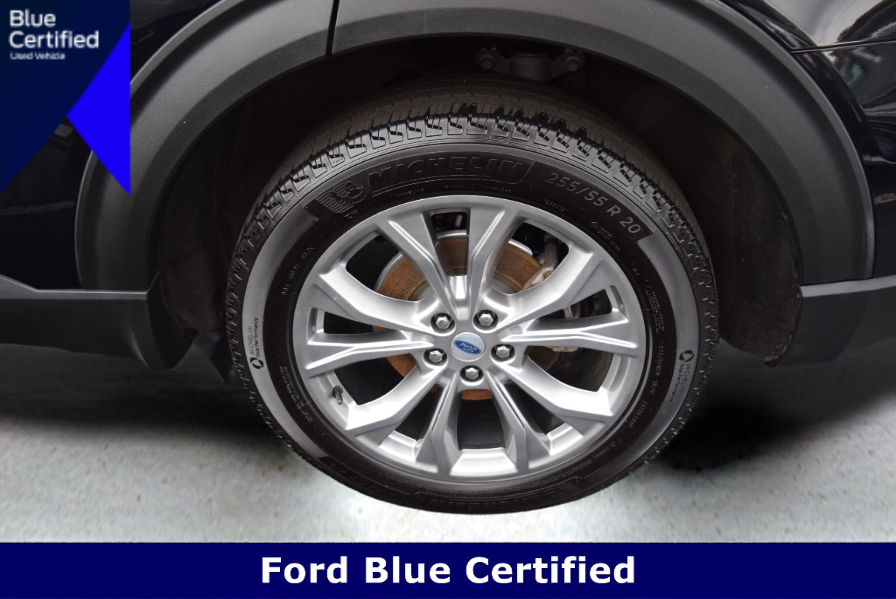 Certified 2022 Ford Explorer Limited w/ Equipment Group 301A image 6