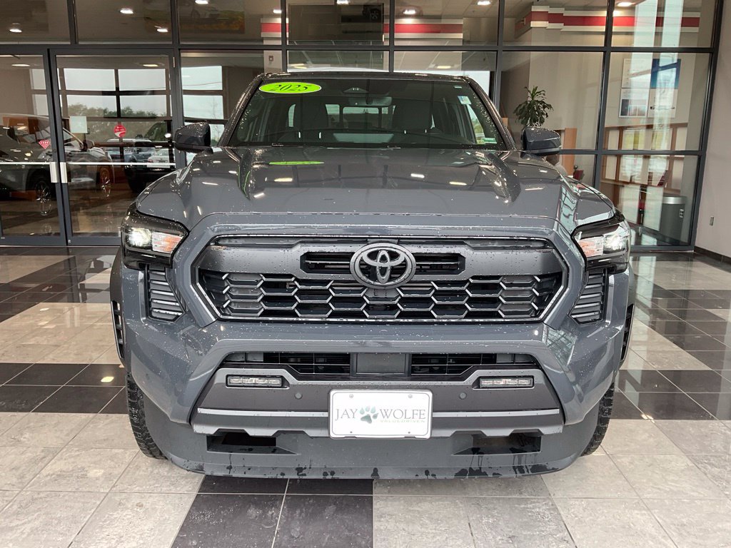 Certified 2025 Toyota Tacoma TRD Off-Road w/ TRD Off Road Upgrade Package AWD/4WD image 2
