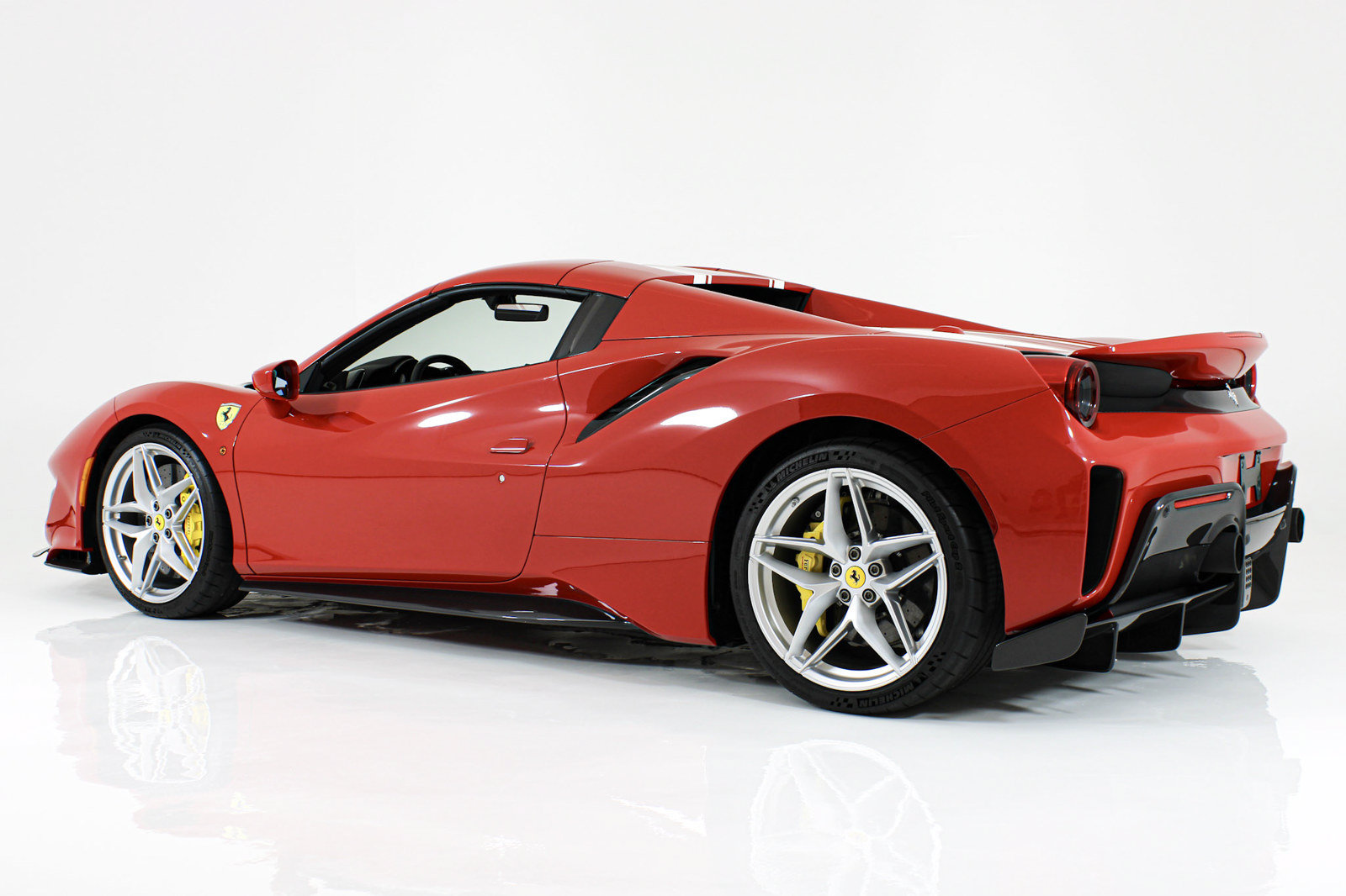 Certified 2019 Ferrari 488 Pista Spider RWD image 8