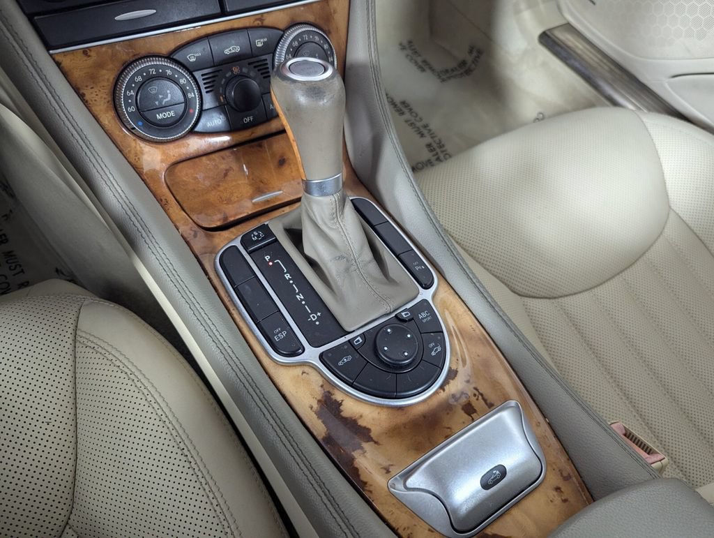 Used 2009 Mercedes-Benz SL 550 image 19