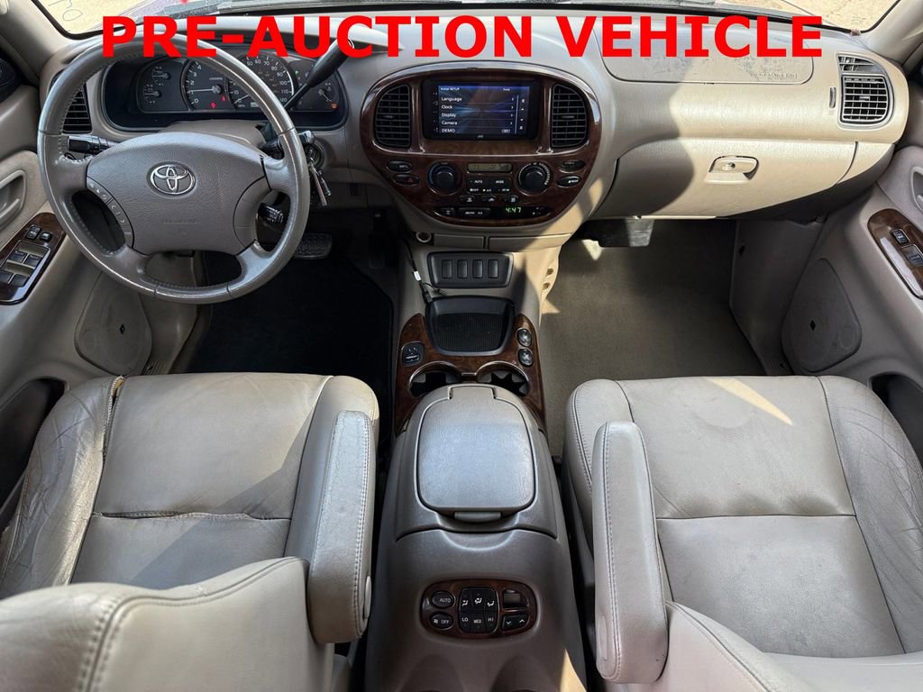 Used 2007 Toyota Sequoia SR5 AWD/4WD image 12