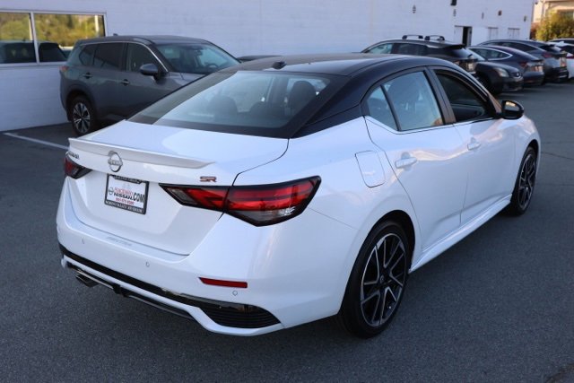 New 2025 Nissan Sentra SR image 4