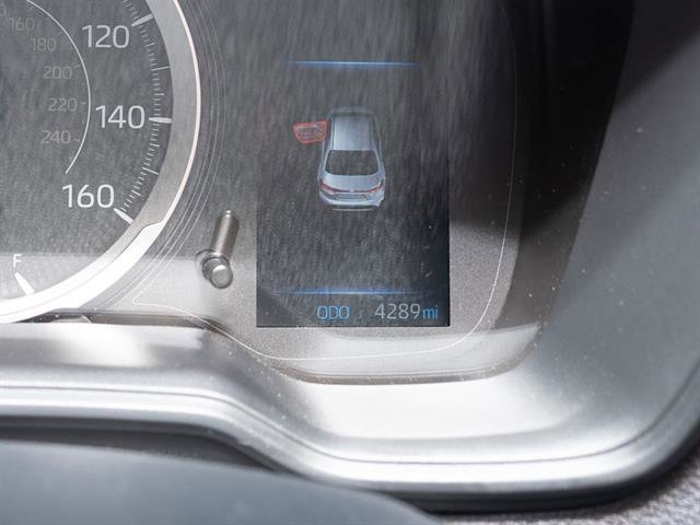 Used 2022 Toyota Corolla LE image 3