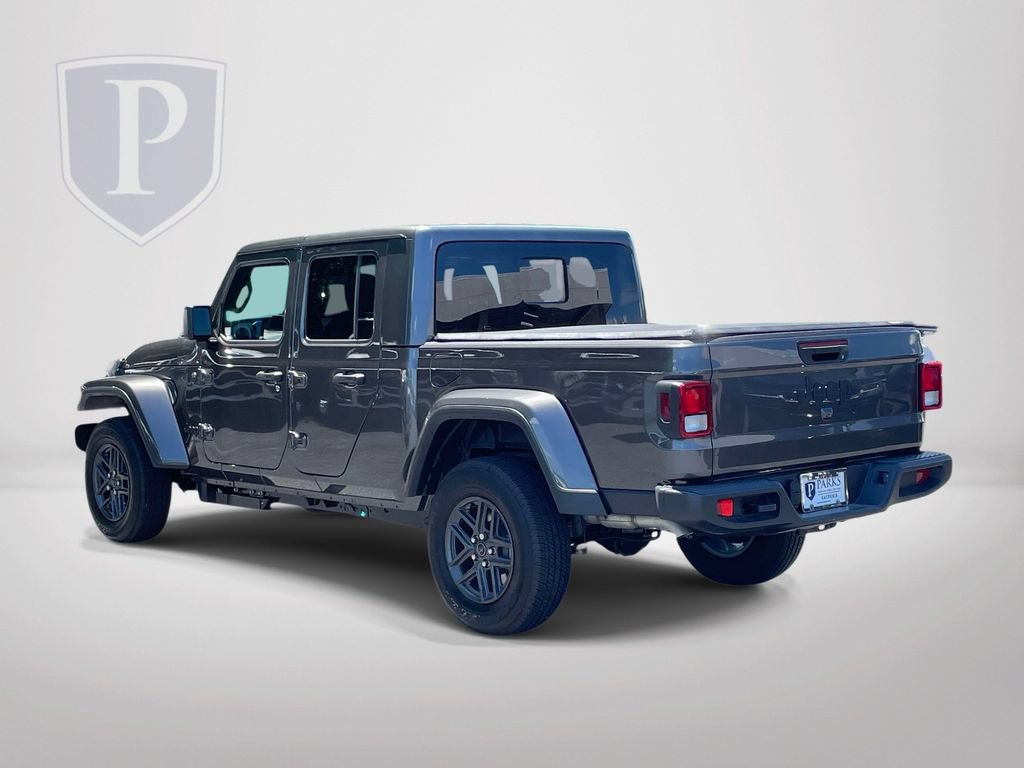 Used 2026 Jeep Gladiator Sport AWD/4WD image 6