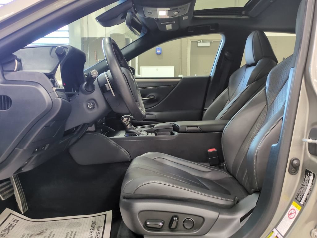 Used 2019 Lexus ES 350 F Sport w/ Accessory Package 2 FWD image 16