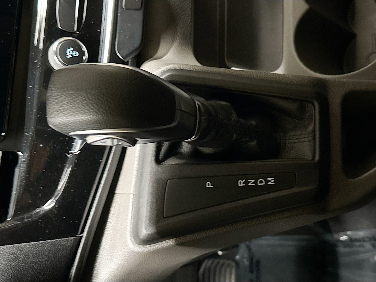 Used 2024 Ford Transit 350 XLT RWD image 19
