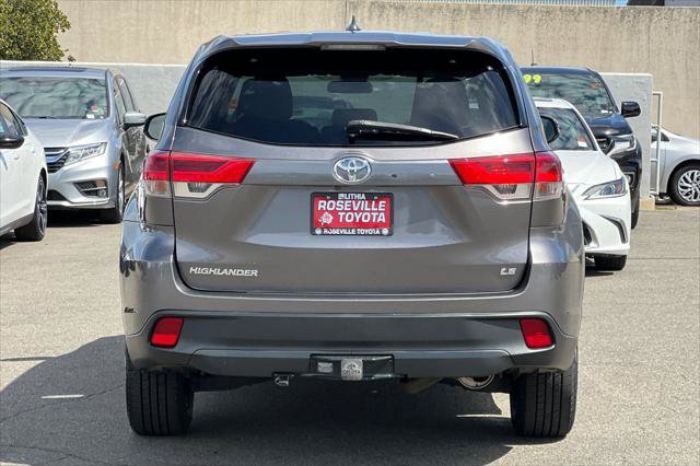 Certified 2019 Toyota Highlander Plus FWD image 8