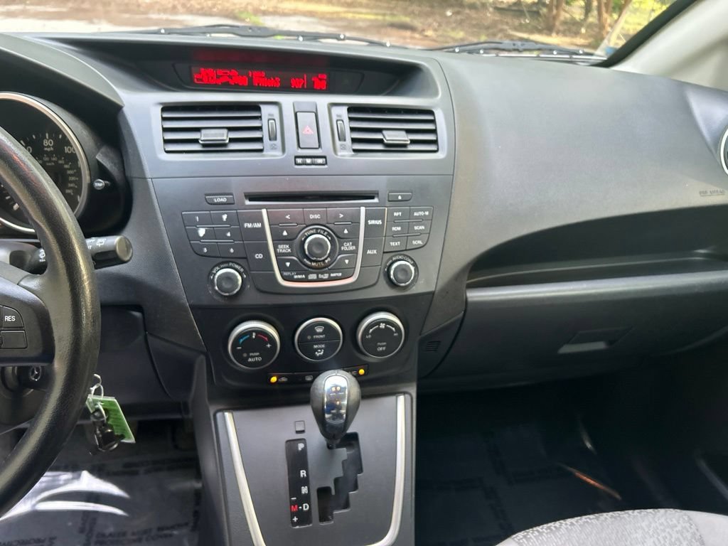 Used 2012 MAZDA MAZDA5 Touring w/ Moonroof & Audio Pkg FWD image 17