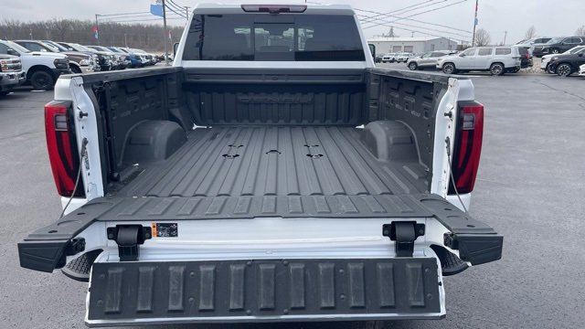 Used 2024 GMC Sierra 2500 Denali w/ Technology Package image 5