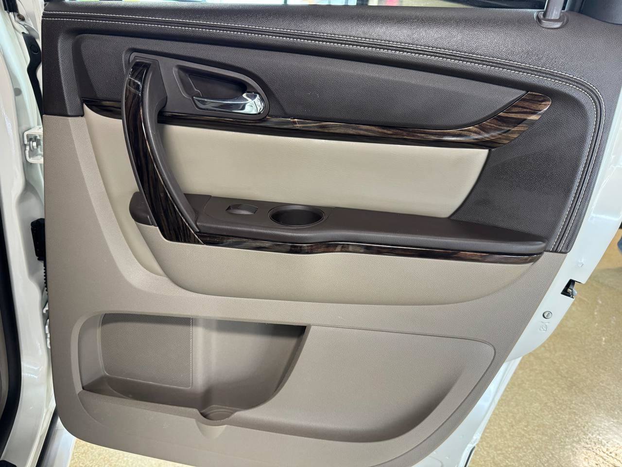 Used 2014 GMC Acadia Denali AWD/4WD image 13