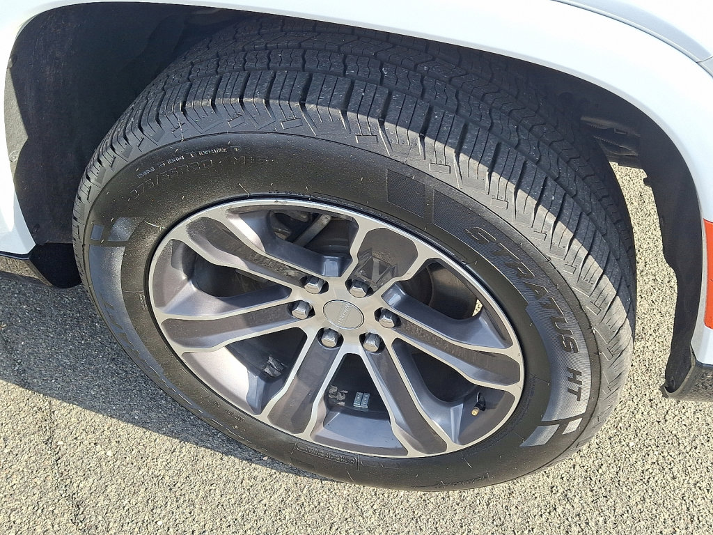 Used 2024 Jeep Grand Wagoneer L 4WD image 9