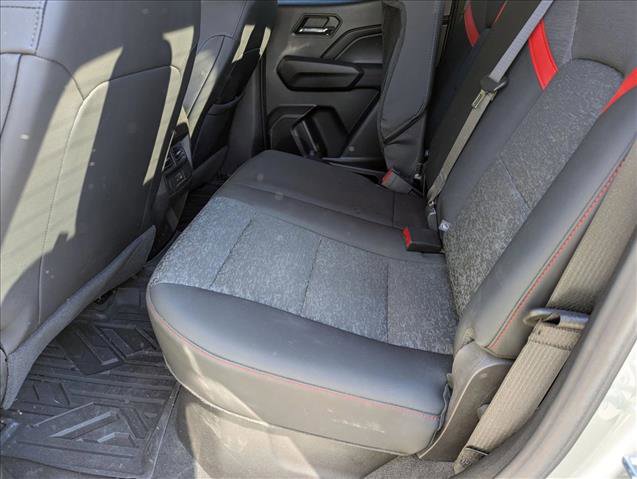 Used 2023 Chevrolet Colorado Z71 w/ Z71 Convenience Package 2 image 12