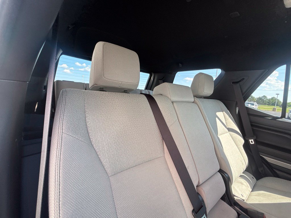 Used 2025 Toyota 4Runner SR5 AWD/4WD image 28