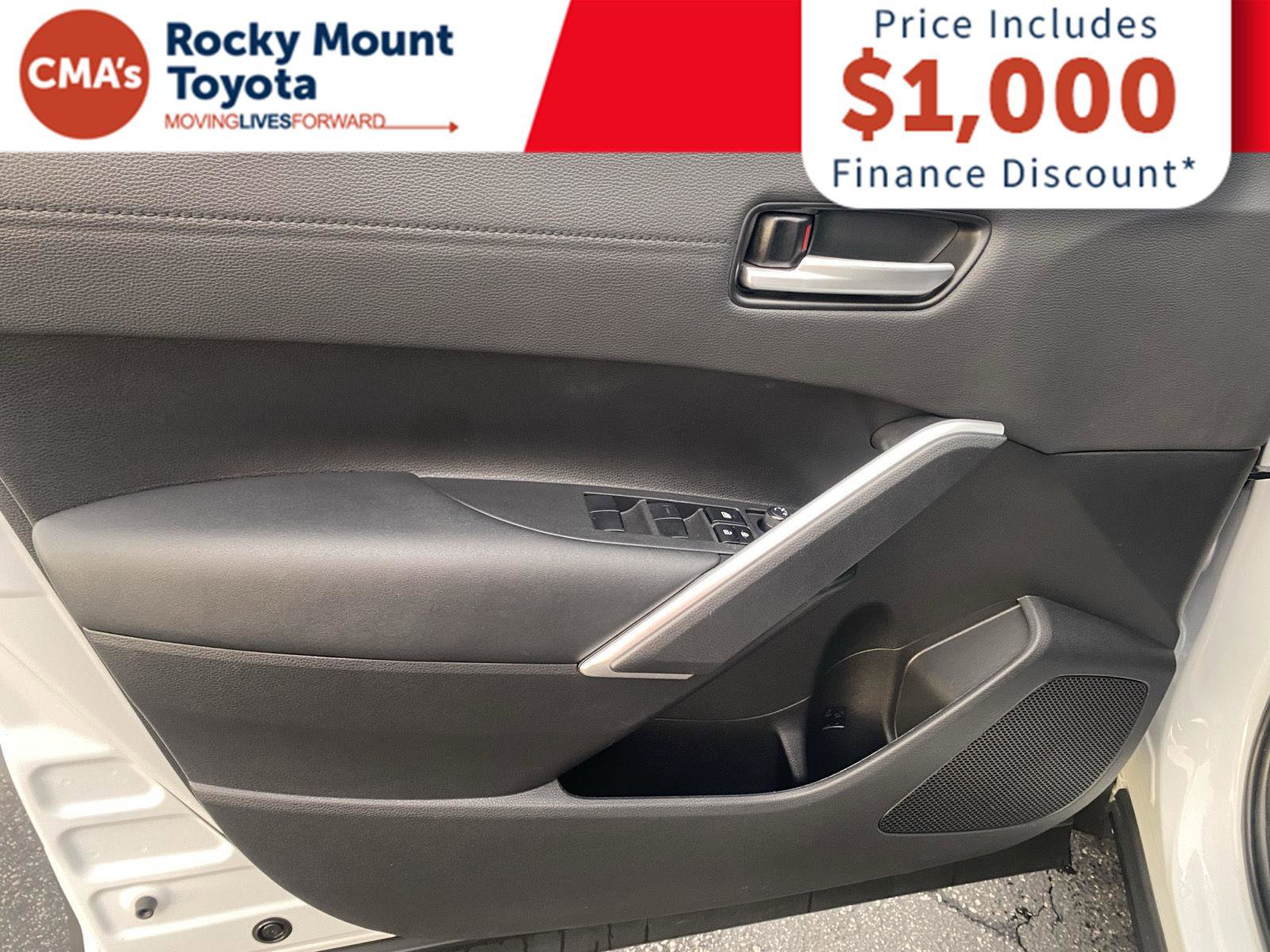 Used 2024 Toyota Corolla Cross AWD Hybrid w/ Convenience Package image 10