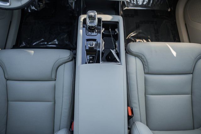 New 2026 Volvo XC90 B6 Ultra w/ Protection Package Premier image 25