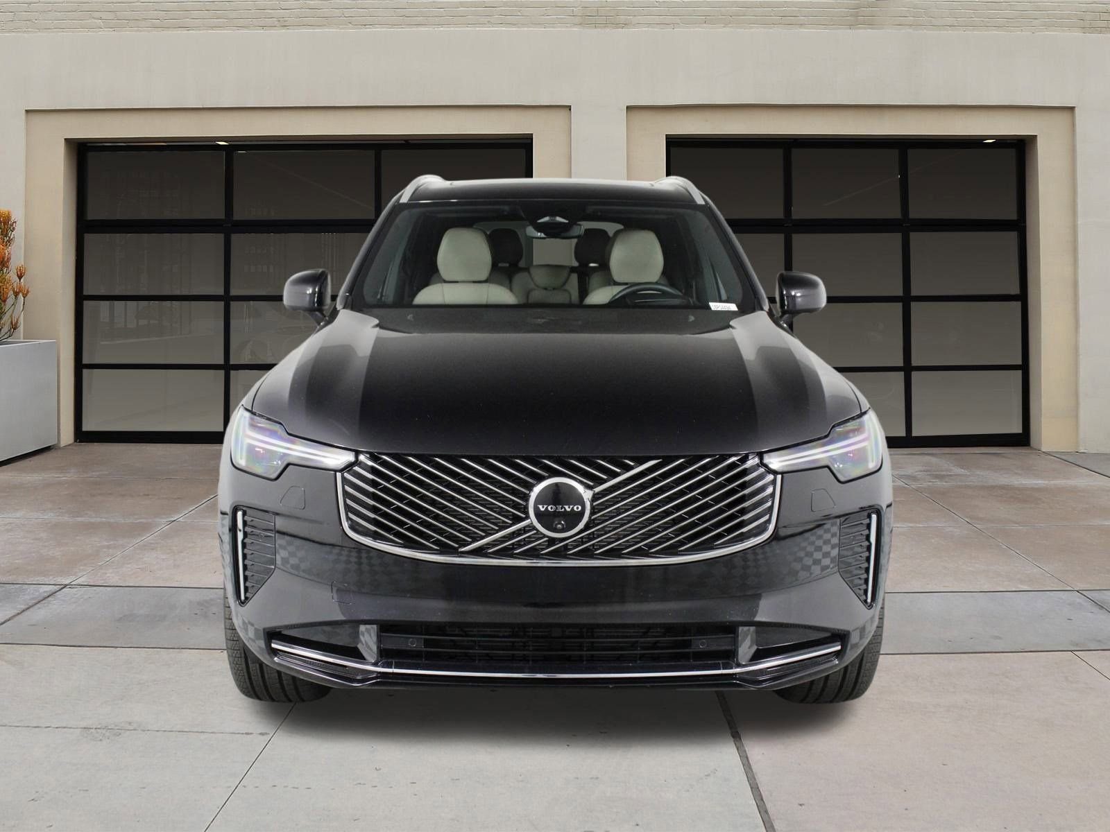 Certified 2025 Volvo XC90 B6 Ultra image 6