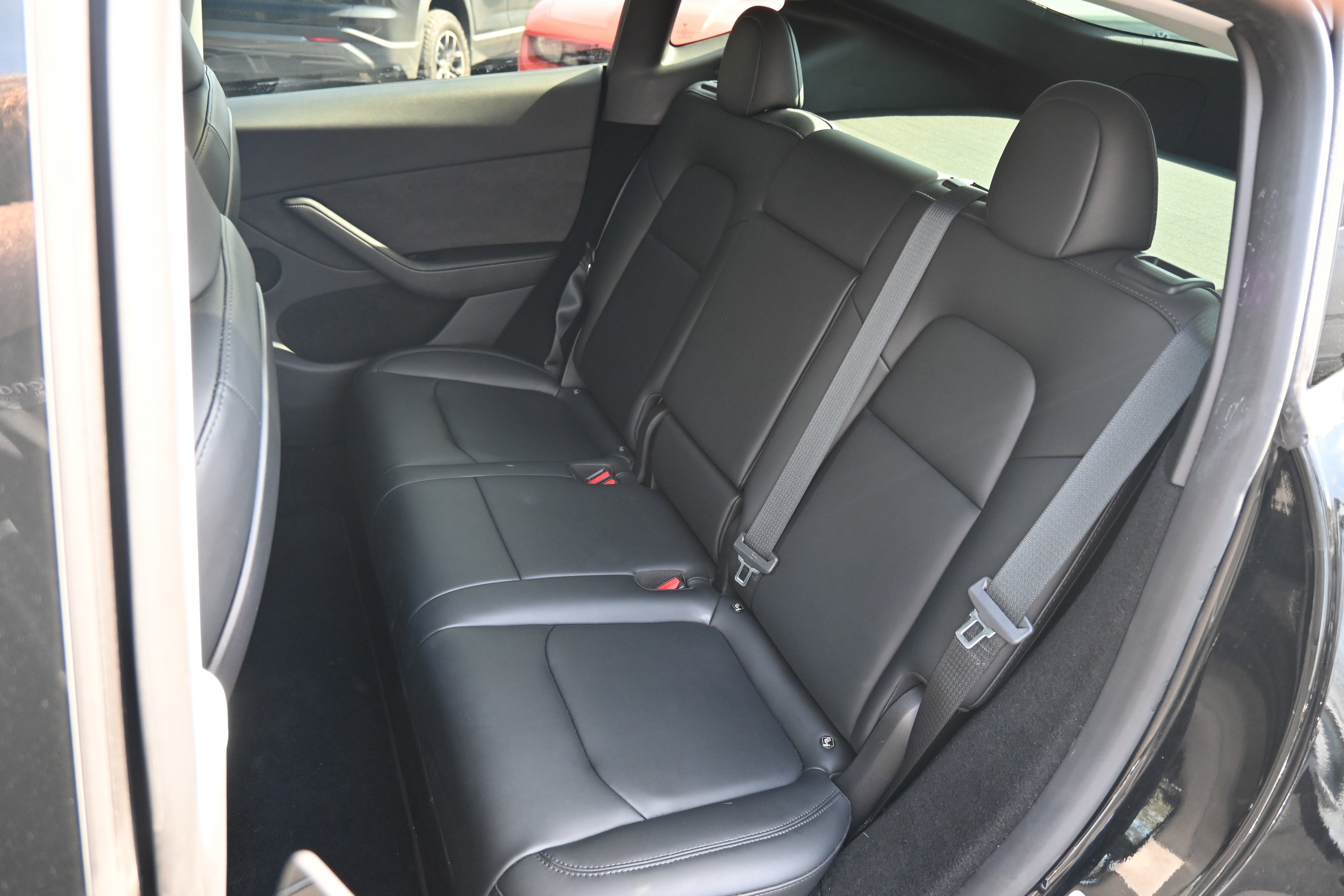 Used 2023 Tesla Model Y Long Range image 12