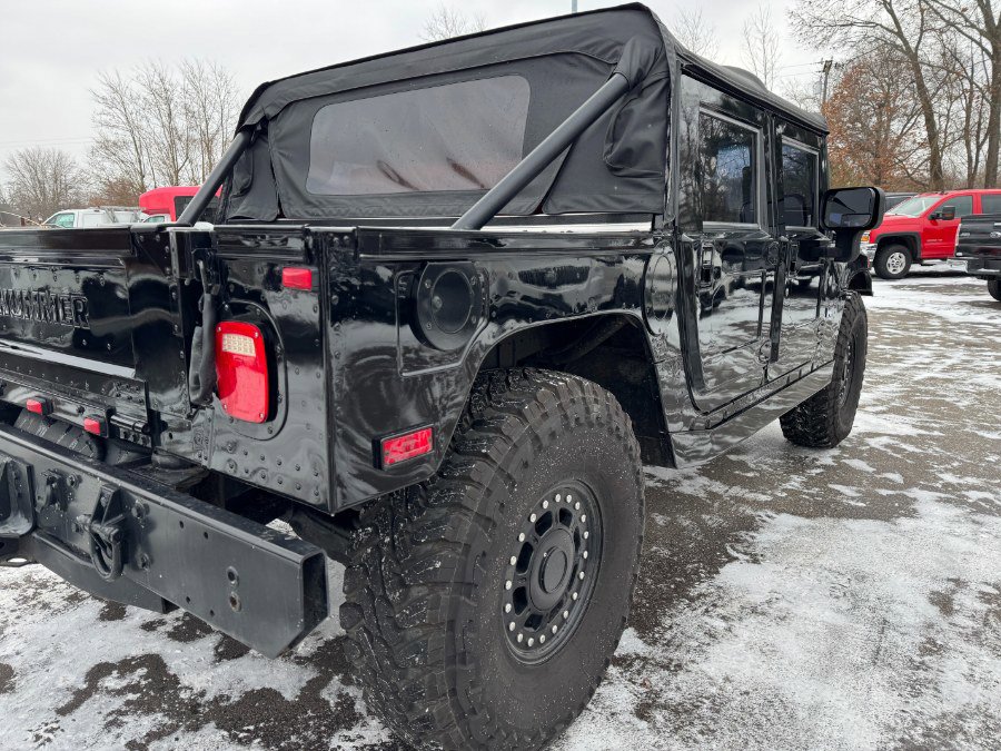 Used 2002 HUMMER H1 4-Door Open Top image 11
