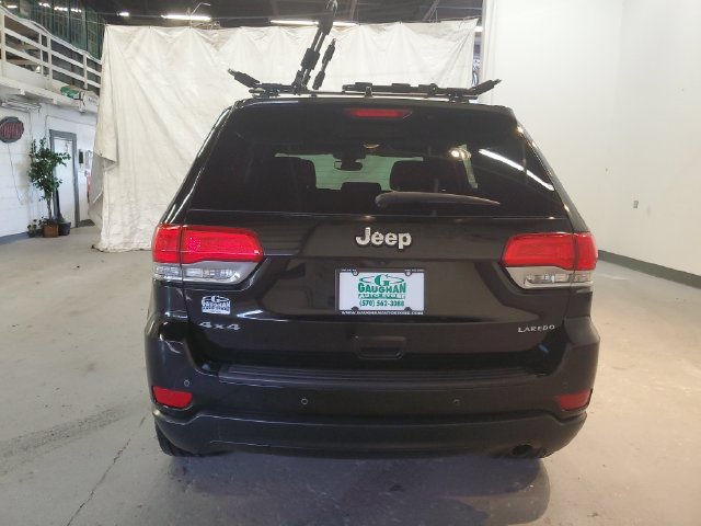 Used 2017 Jeep Grand Cherokee Laredo w/ Quick Order Package 23E AWD/4WD image 5