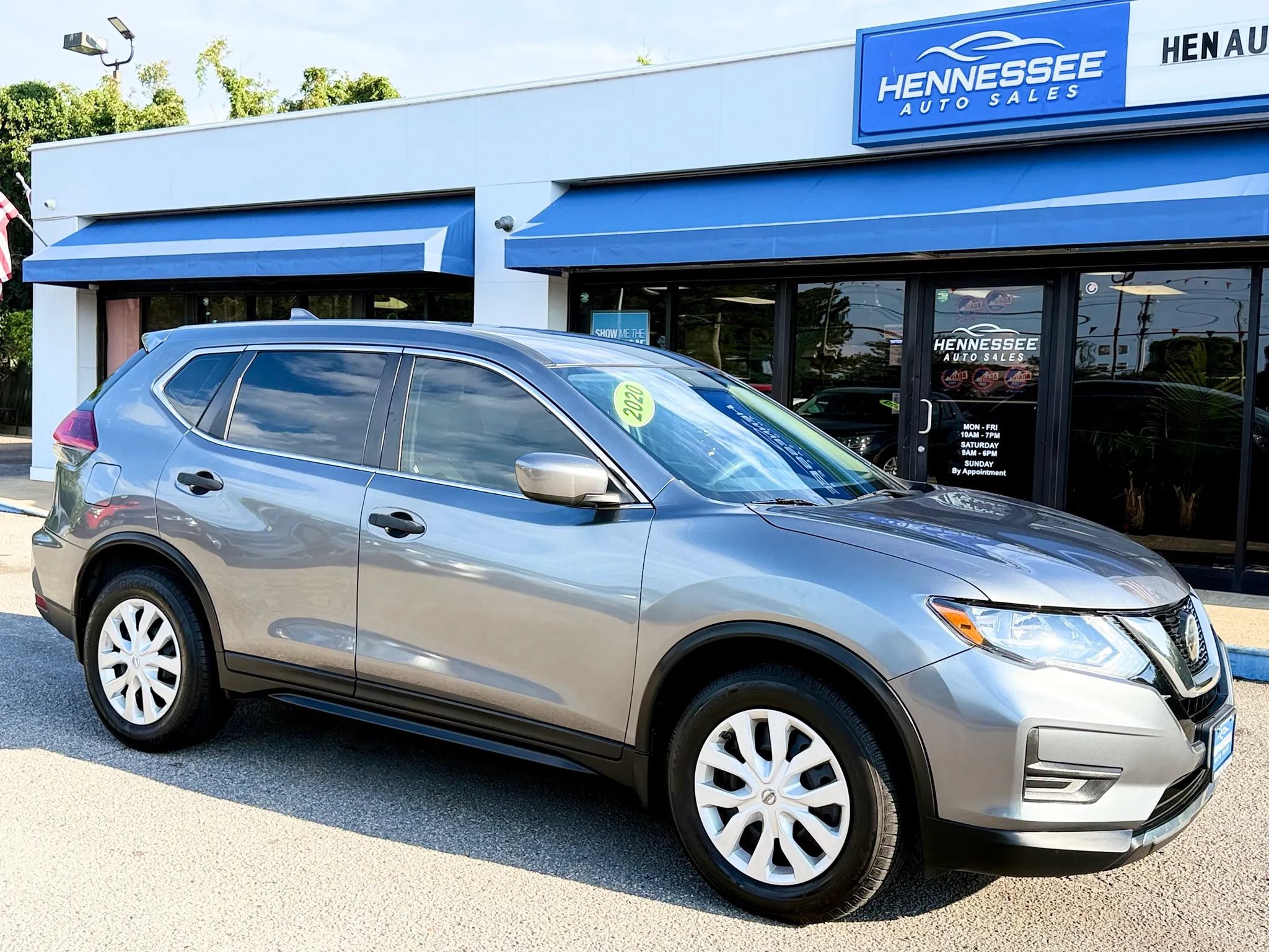 Used 2020 Nissan Rogue S FWD image 31