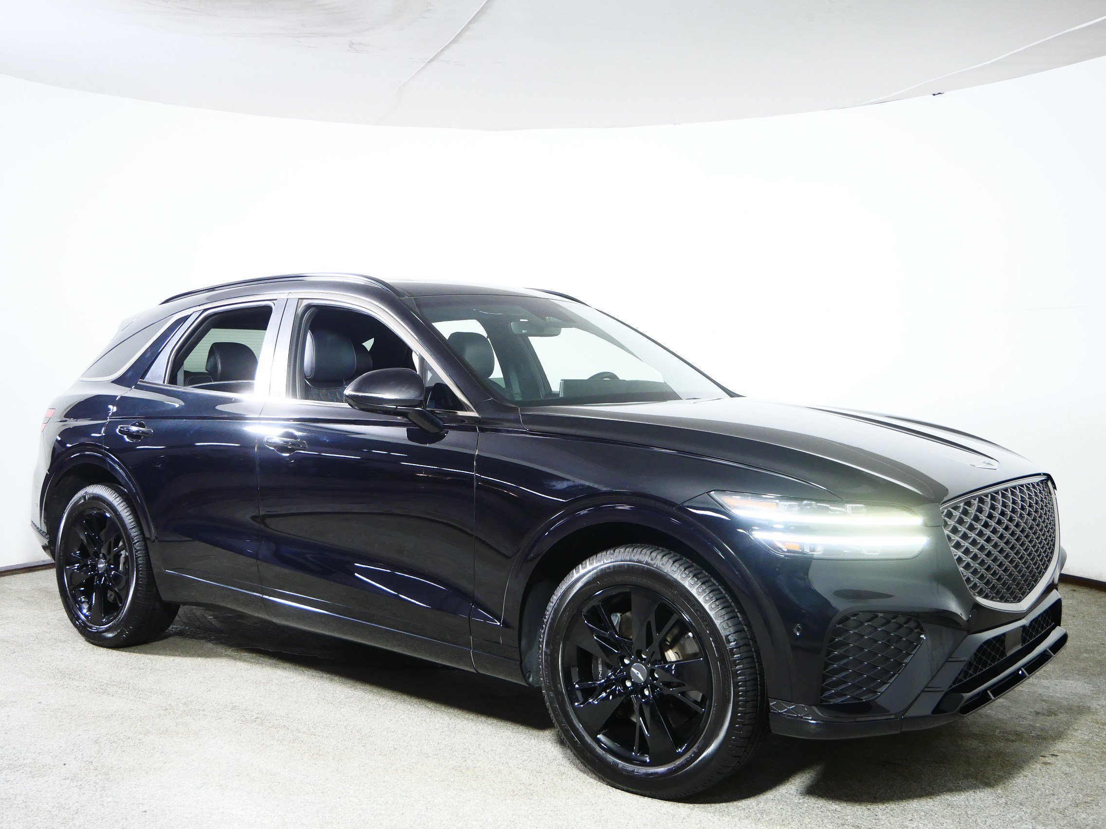 Used 2022 Genesis GV70 3.5T Sport w/ Sport Advanced Package AWD/4WD image 1