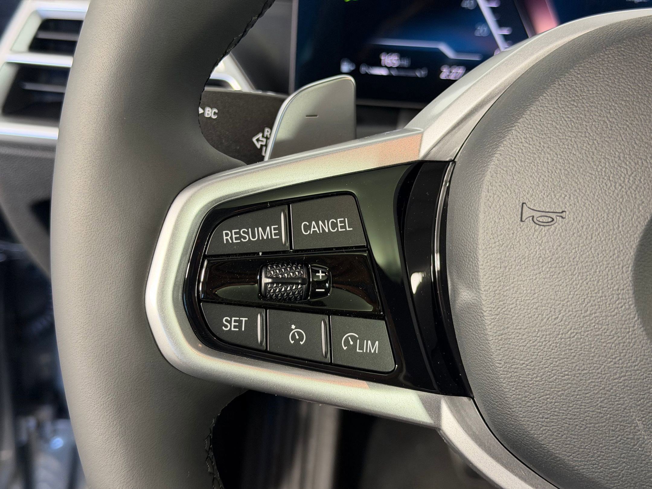 Used 2026 BMW 330i Sedan w/ M Sport Package image 14