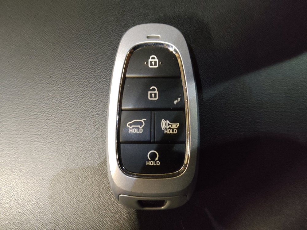 Used 2021 Hyundai Santa Fe SEL Premium w/ Cargo Package image 32