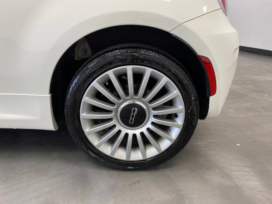 Used 2018 FIAT 500 Lounge image 18