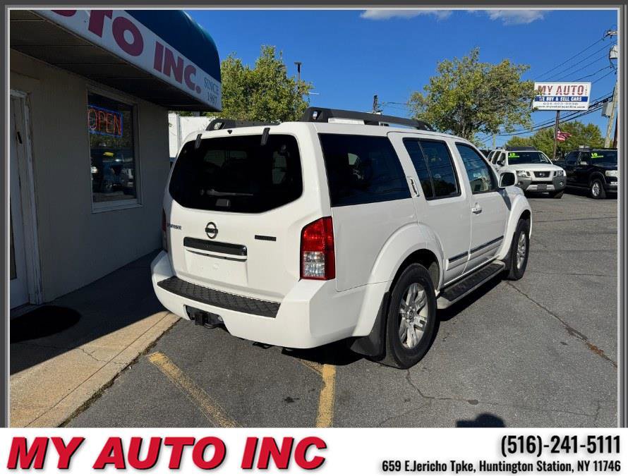 Used 2011 Nissan Pathfinder Silver AWD/4WD image 4