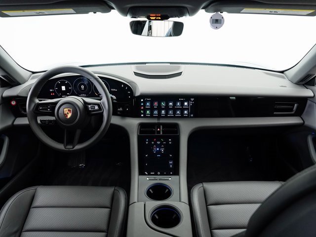 Used 2023 Porsche Taycan image 19