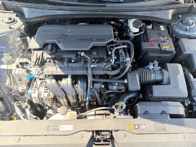 New 2026 Hyundai Elantra Sport FWD image 26