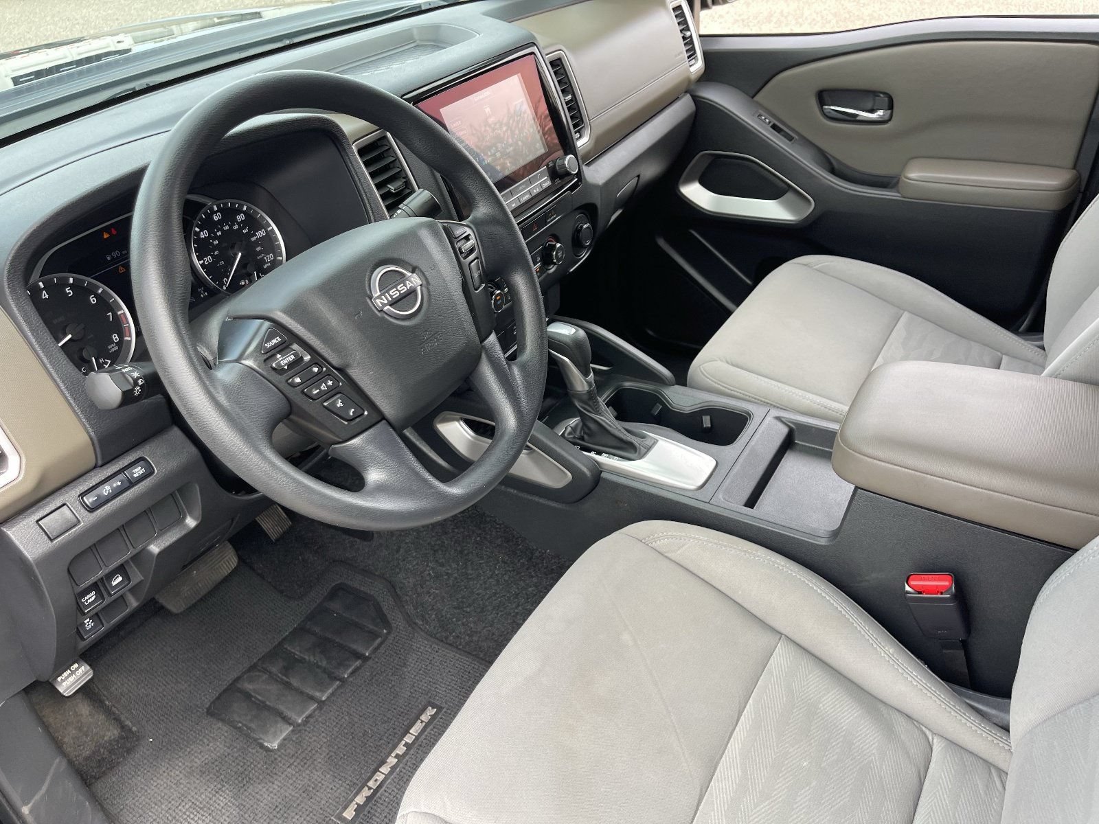 Used 2023 Nissan Frontier SV AWD/4WD image 19