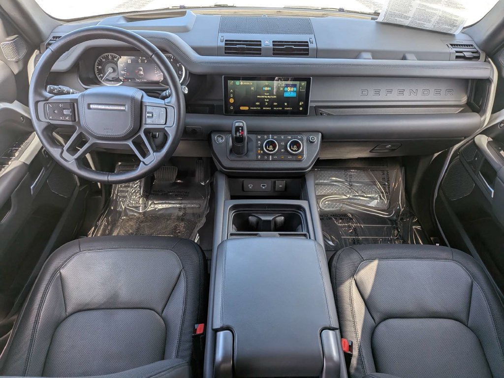 Used 2023 Land Rover Defender 110 X-Dynamic SE AWD/4WD image 13