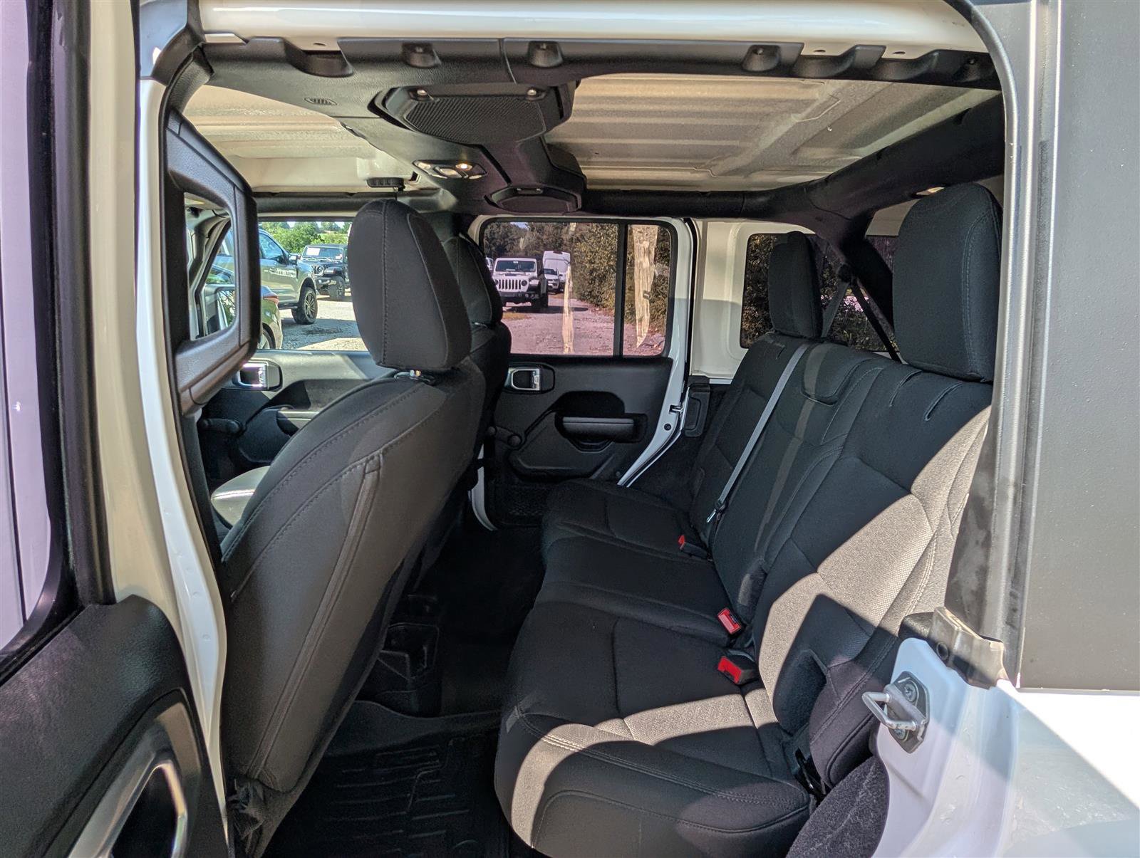 Used 2021 Jeep Wrangler Unlimited Sport image 13