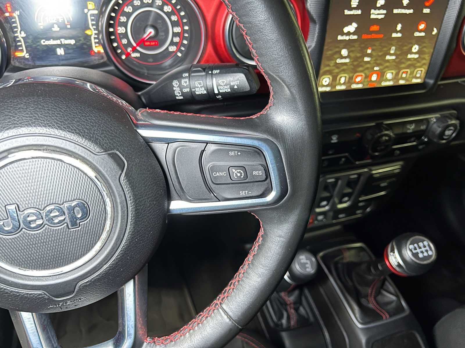Used 2018 Jeep Wrangler Rubicon AWD/4WD image 24