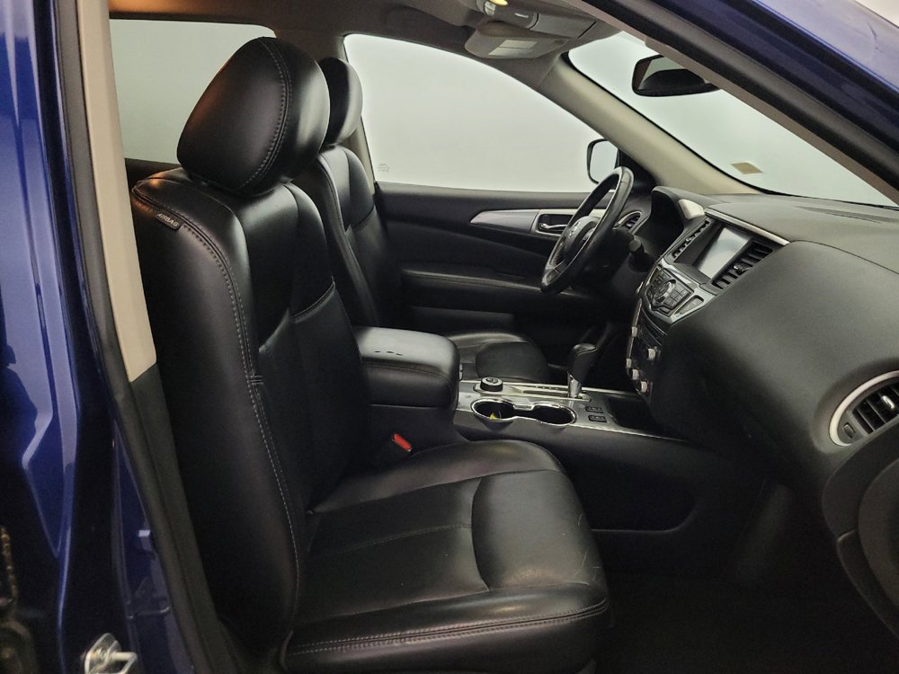 Used 2019 Nissan Pathfinder SL AWD/4WD image 21