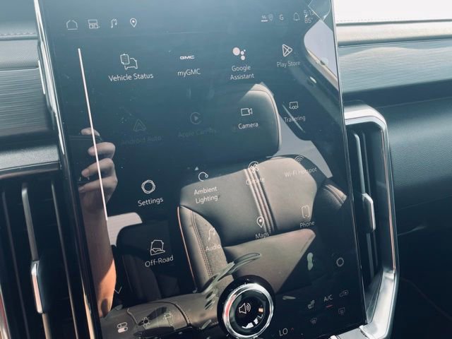 New 2026 GMC Acadia AT4 image 13