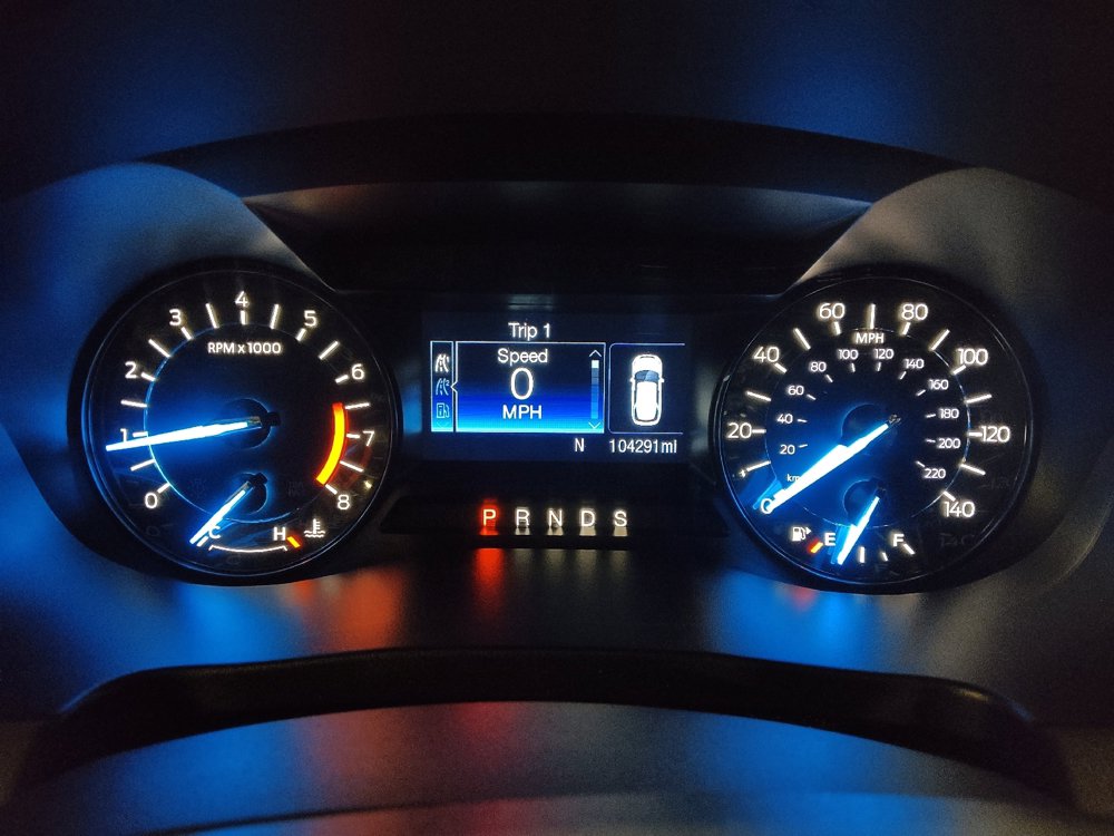 Used 2017 Ford Explorer XLT FWD image 23