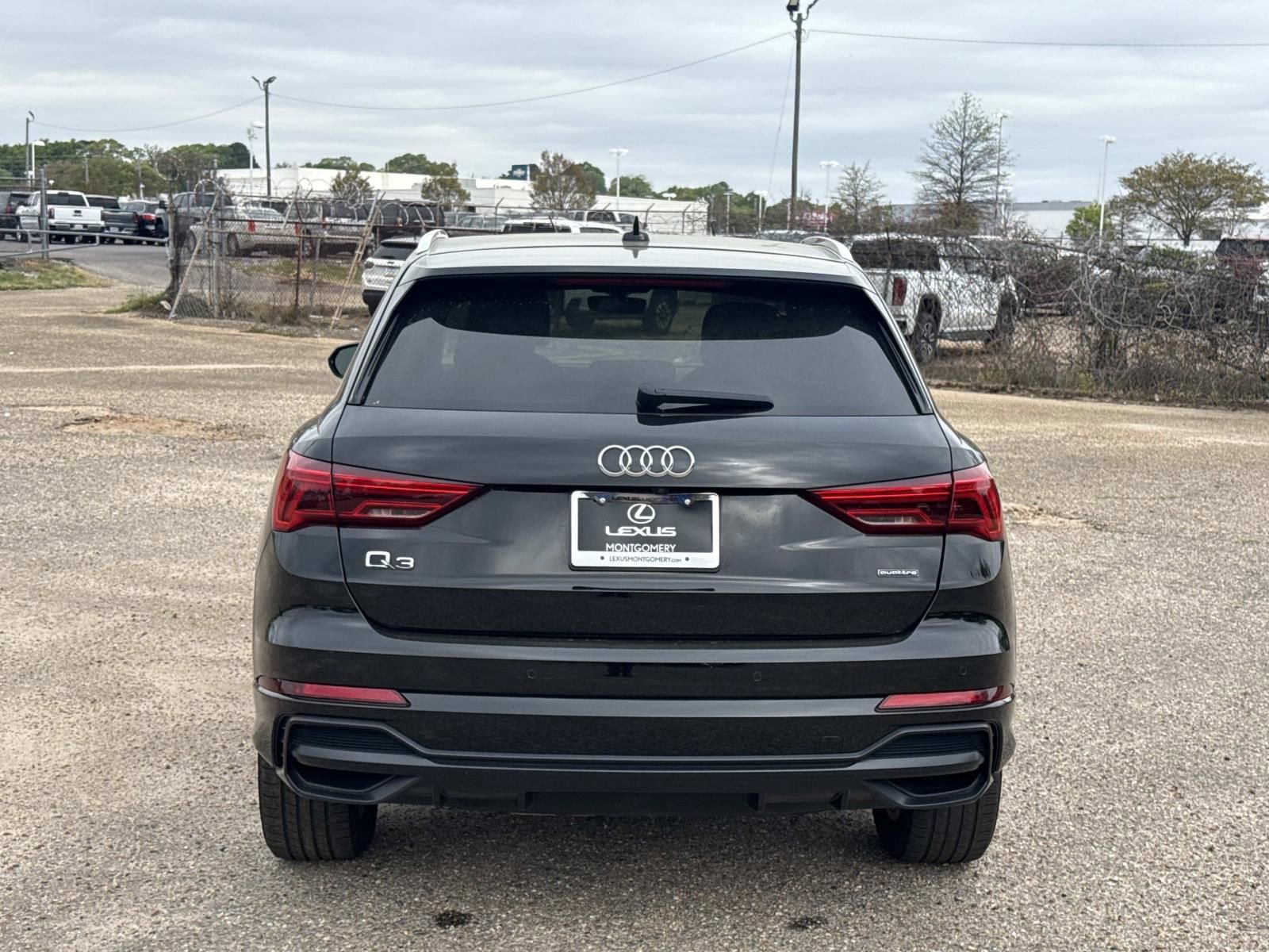 Used 2021 Audi Q3 2.0T Premium w/ Convenience Package image 4