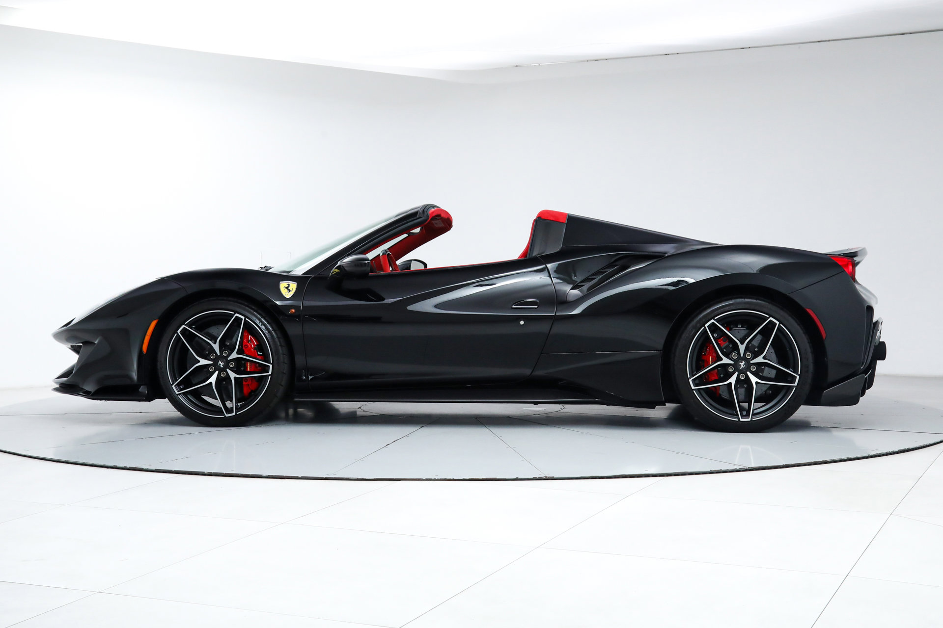 Certified 2020 Ferrari 488 Pista image 4