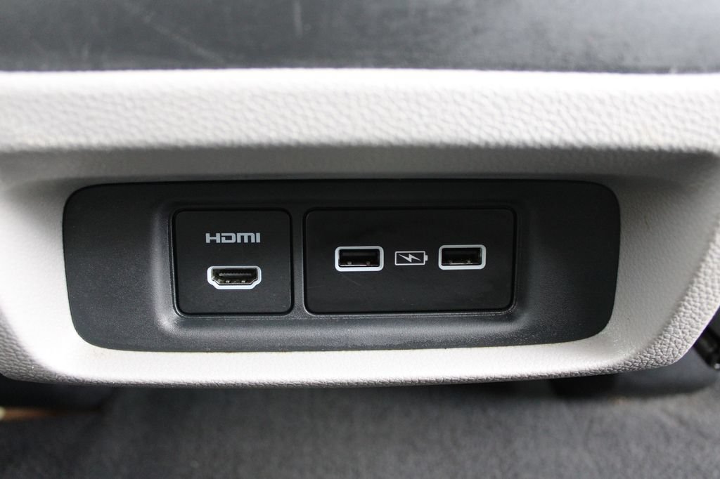 Used 2023 Honda Odyssey Elite image 18