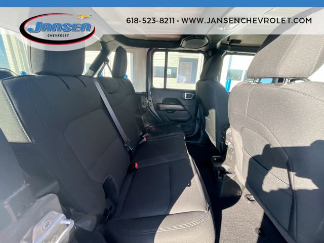 Used 2022 Jeep Wrangler Unlimited Sahara w/ Dual Top Group image 26